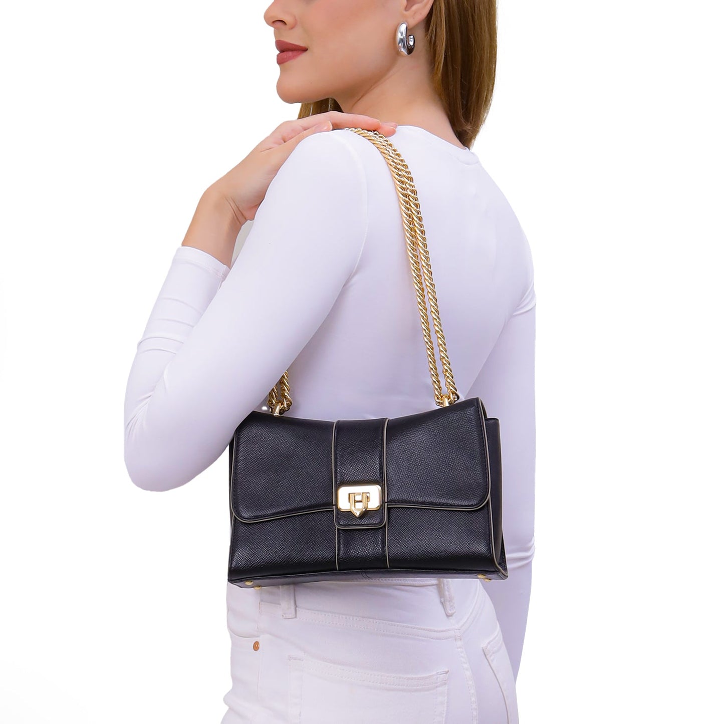 Small Franzy Leather Shoulder Bag - Black