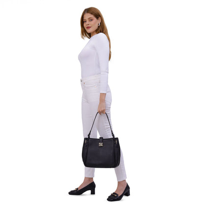 Medium Wax Leather Hobo - Black