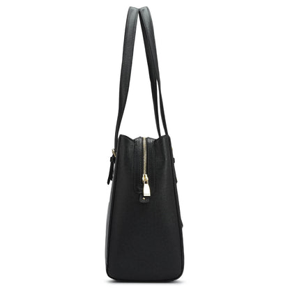 Medium Franzy Leather Shoulder Bag - Black